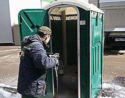Мойка мобильных туалетных кабин